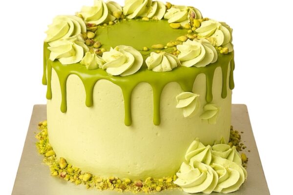 Pistachio mini cream cake